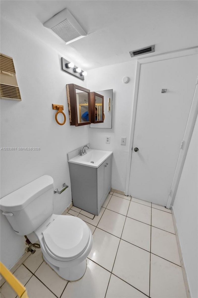 8750 N Sherman Cir, Unit 305, Miramar, FL 33025 Photo