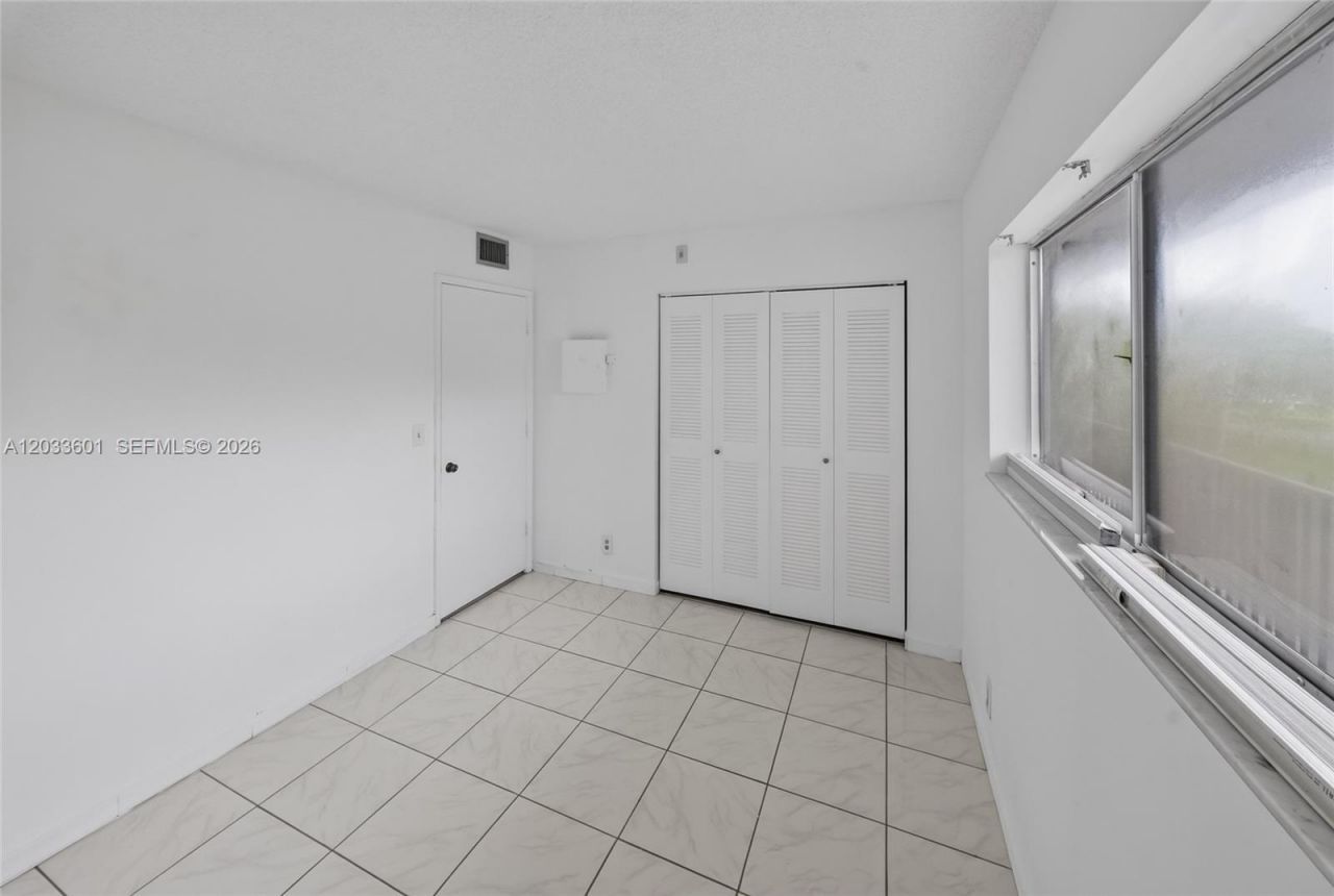 8750 N Sherman Cir, Unit 305, Miramar, FL 33025 Photo