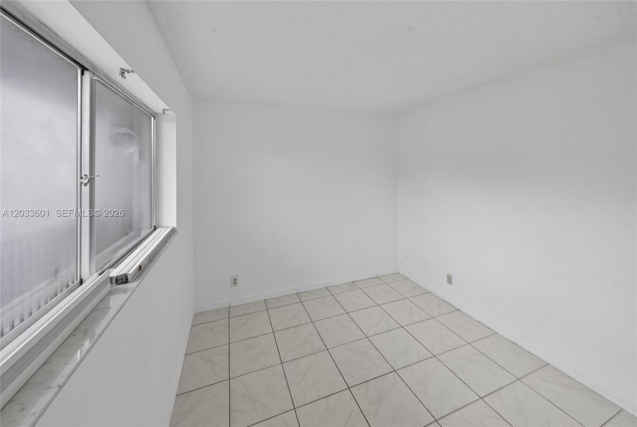 8750 N Sherman Cir, Unit 305, Miramar, FL 33025 Photo