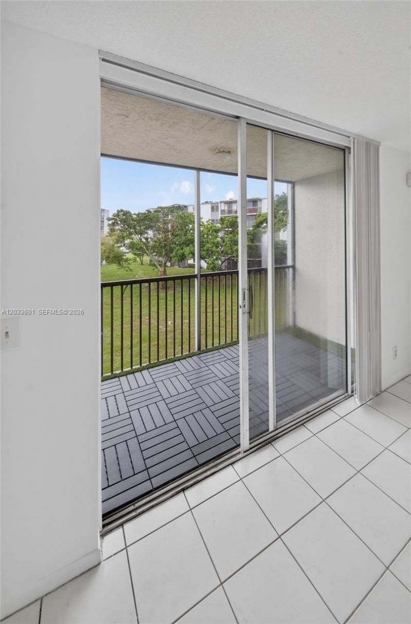 8750 N Sherman Cir, Unit 305, Miramar, FL 33025 Photo