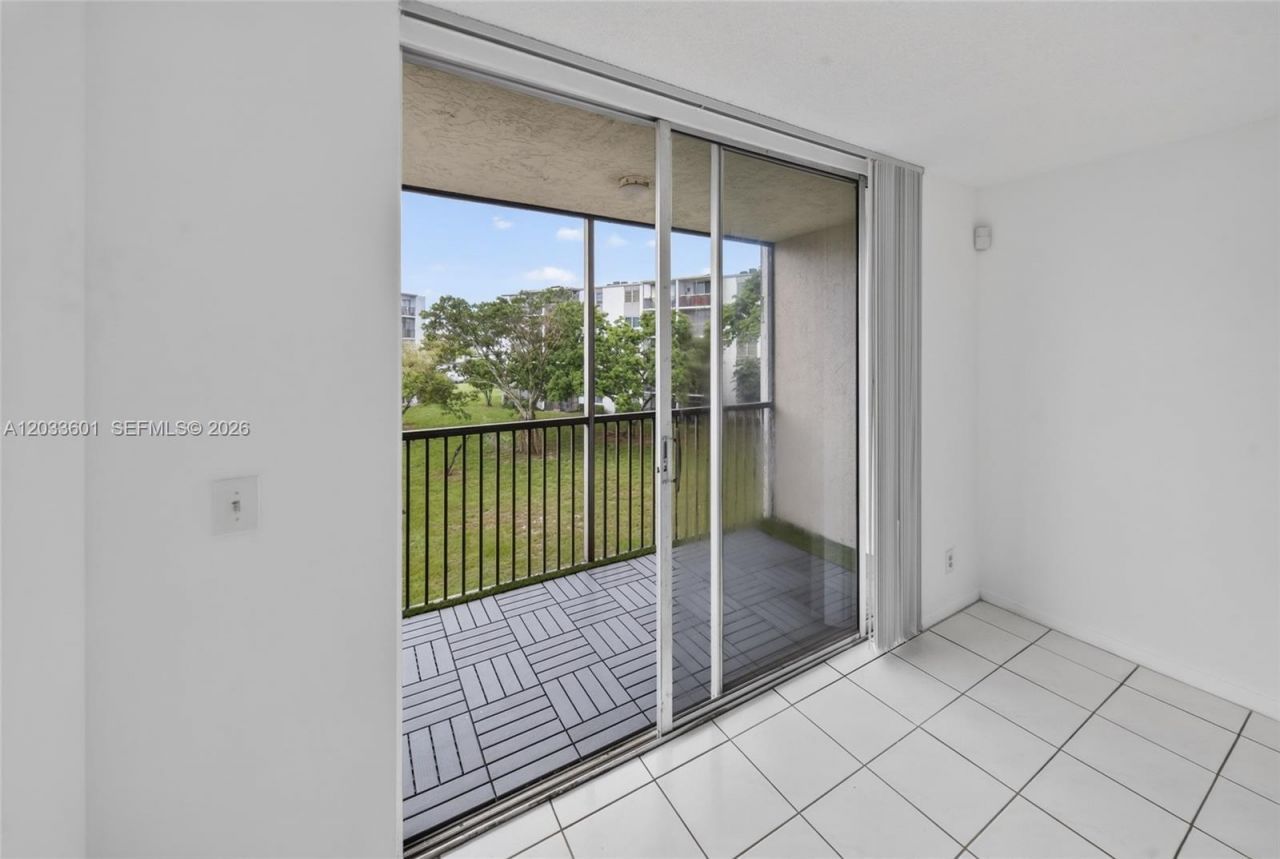 8750 N Sherman Cir, Unit 305, Miramar, FL 33025 Photo