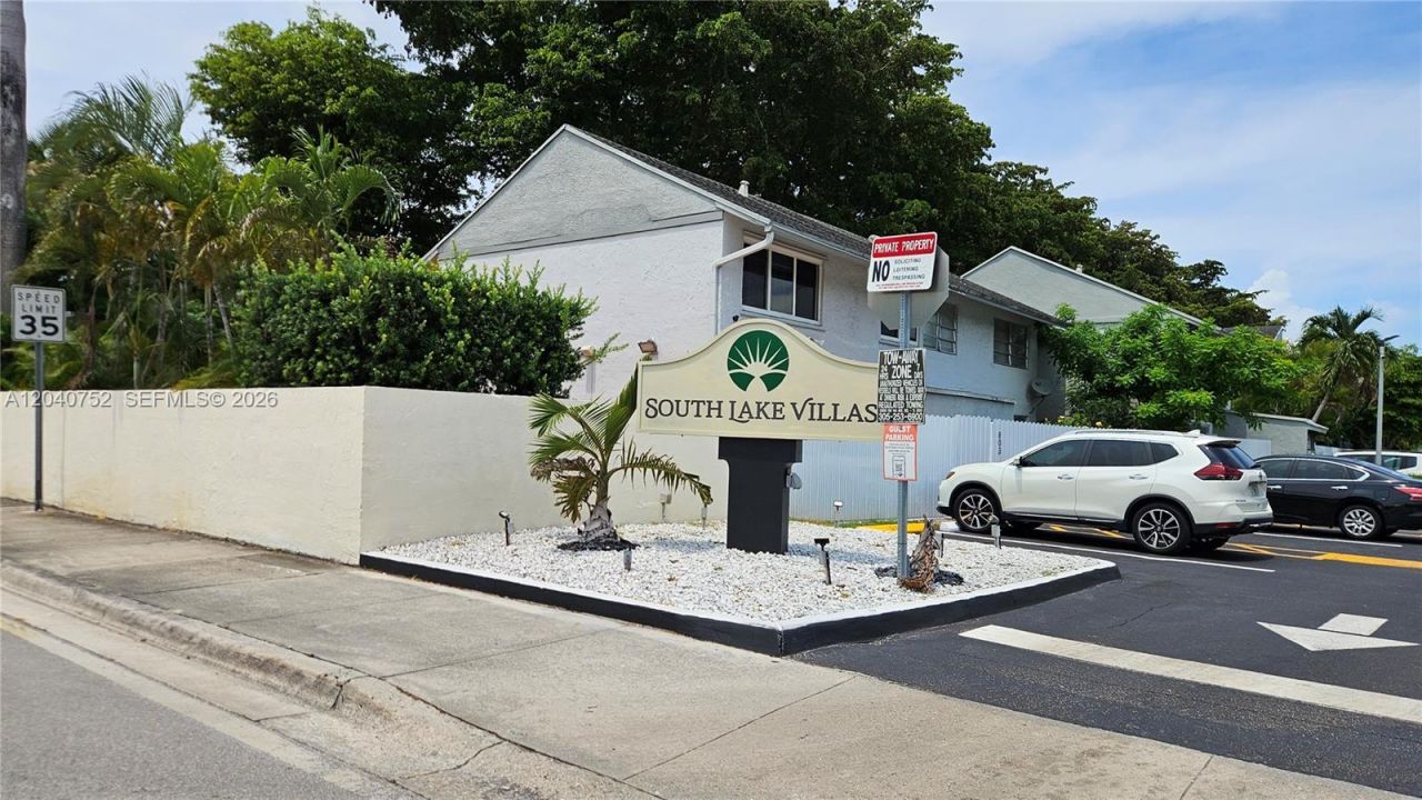 8460 SW 156th Pl, Unit 702, Miami, FL 33193 Photo