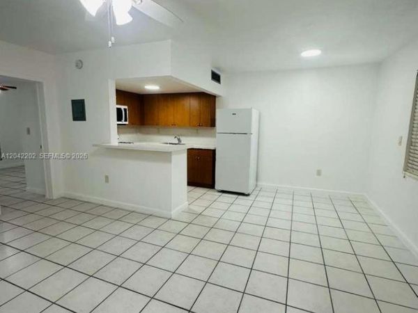 1230 W 54th St, Unit 202A, Hialeah, FL 33012