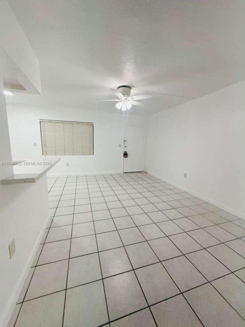 1230 W 54th St, Unit 202A, Hialeah, FL 33012 Photo