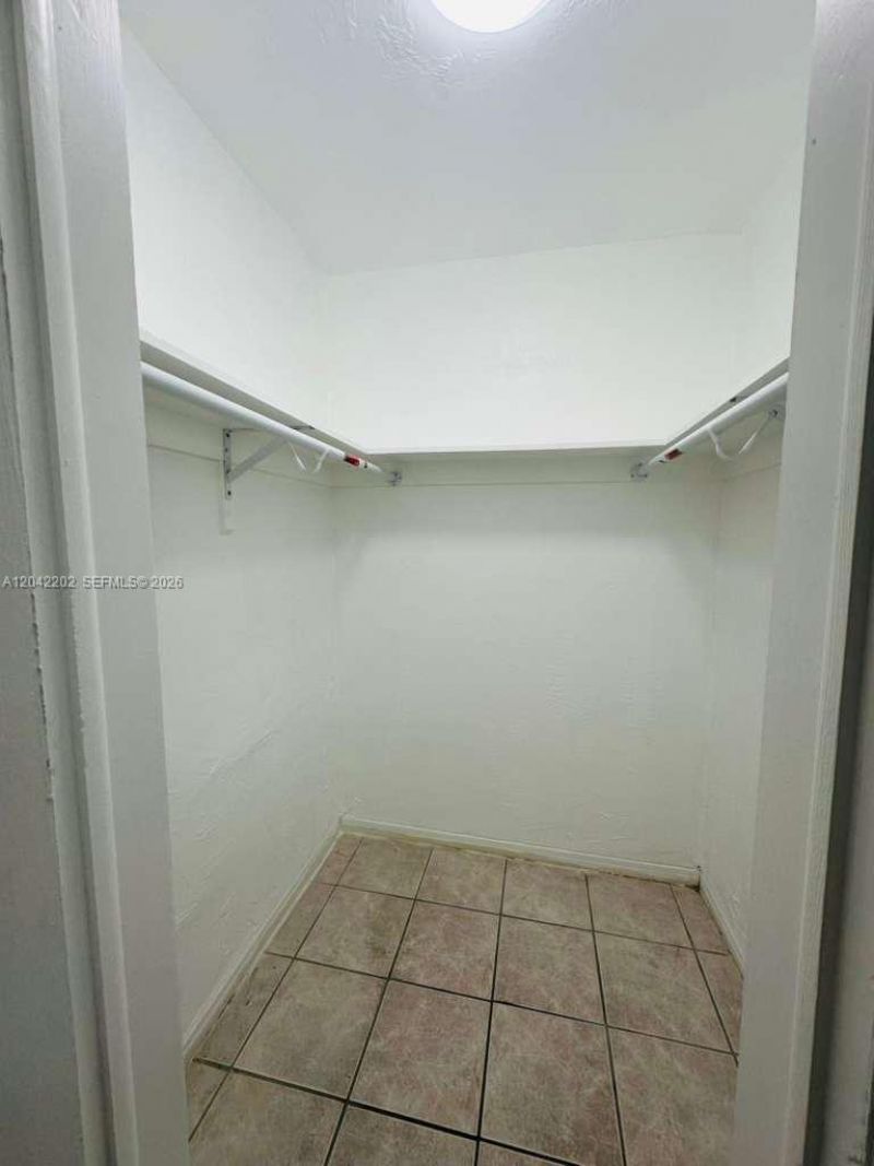 1230 W 54th St, Unit 202A, Hialeah, FL 33012 Photo