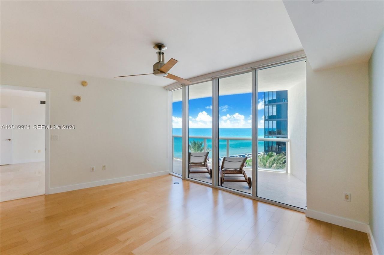 17201 Collins Ave+den, Unit 803, Sunny Isles Beach, FL 33160 Photo