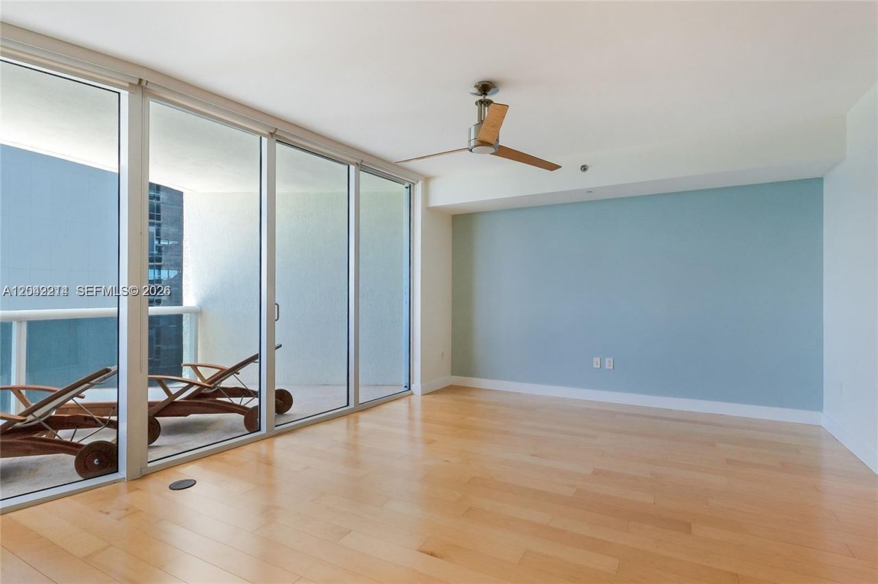 17201 Collins Ave+den, Unit 803, Sunny Isles Beach, FL 33160 Photo