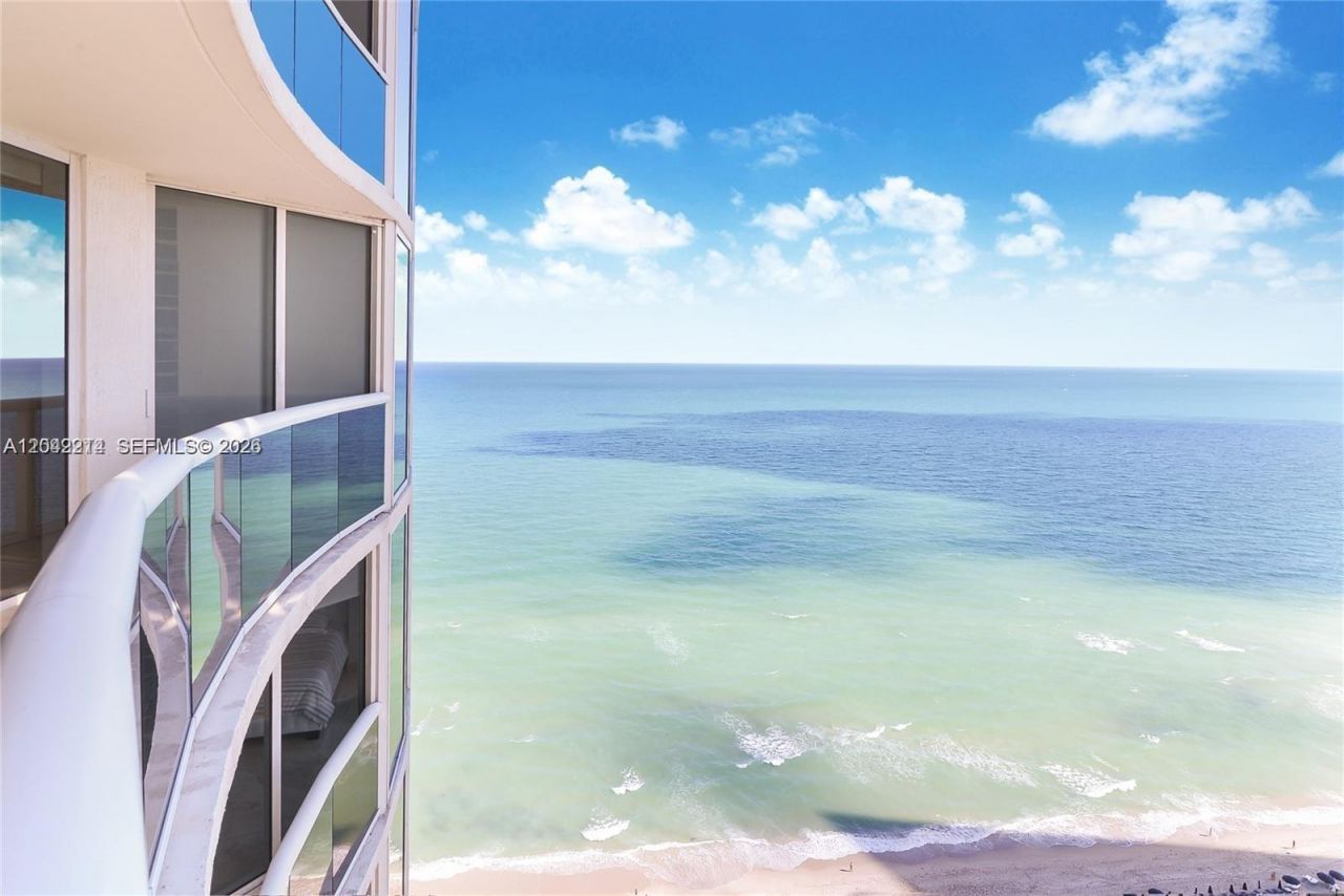 17201 Collins Ave+den, Unit 803, Sunny Isles Beach, FL 33160 Photo