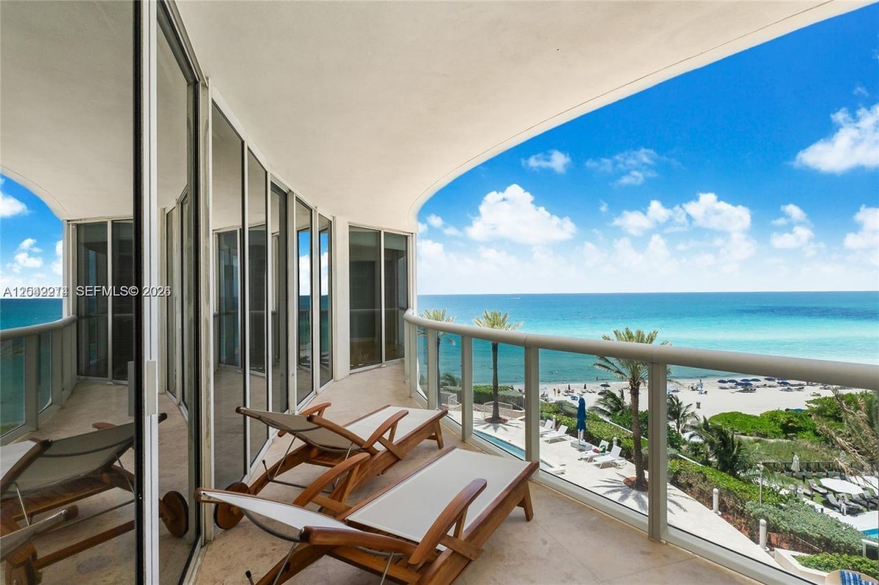 17201 Collins Ave+den, Unit 803, Sunny Isles Beach, FL 33160 Photo