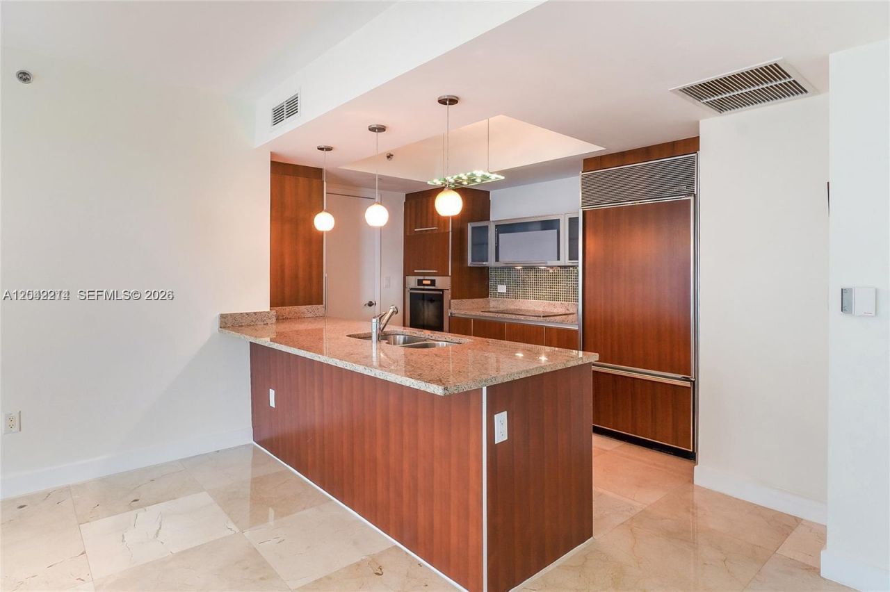 17201 Collins Ave+den, Unit 803, Sunny Isles Beach, FL 33160 Photo