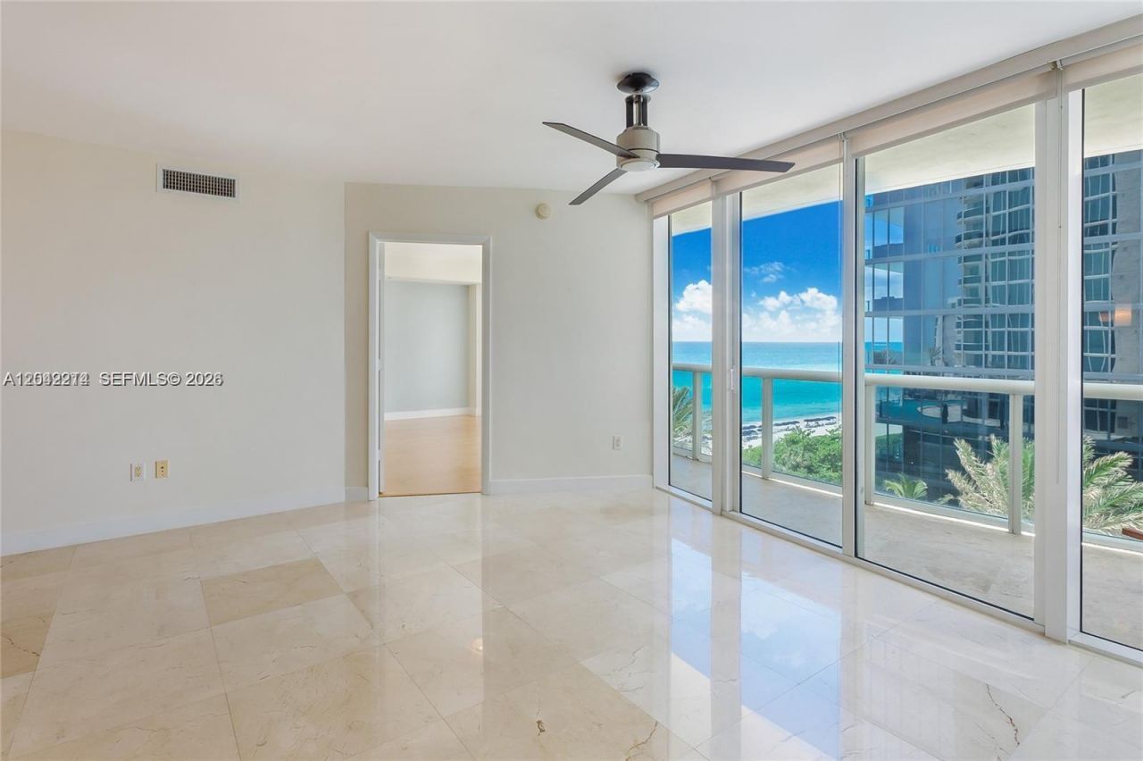 17201 Collins Ave+den, Unit 803, Sunny Isles Beach, FL 33160 Photo
