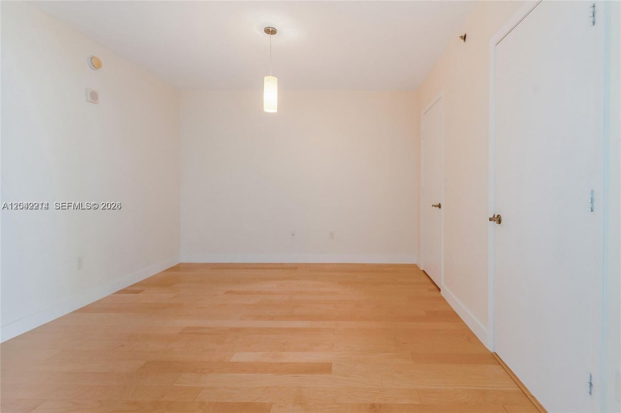 17201 Collins Ave+den, Unit 803, Sunny Isles Beach, FL 33160 Photo