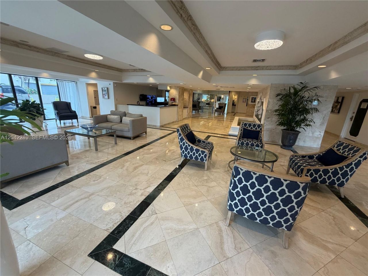 2625 Collins Ave , Unit 420, Miami Beach, FL 33140 Photo