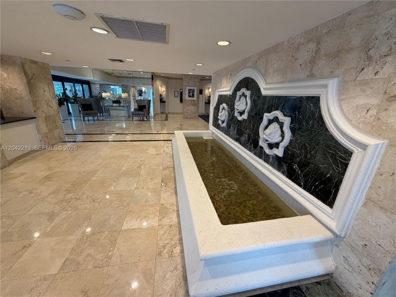 2625 Collins Ave , Unit 420, Miami Beach, FL 33140 Photo