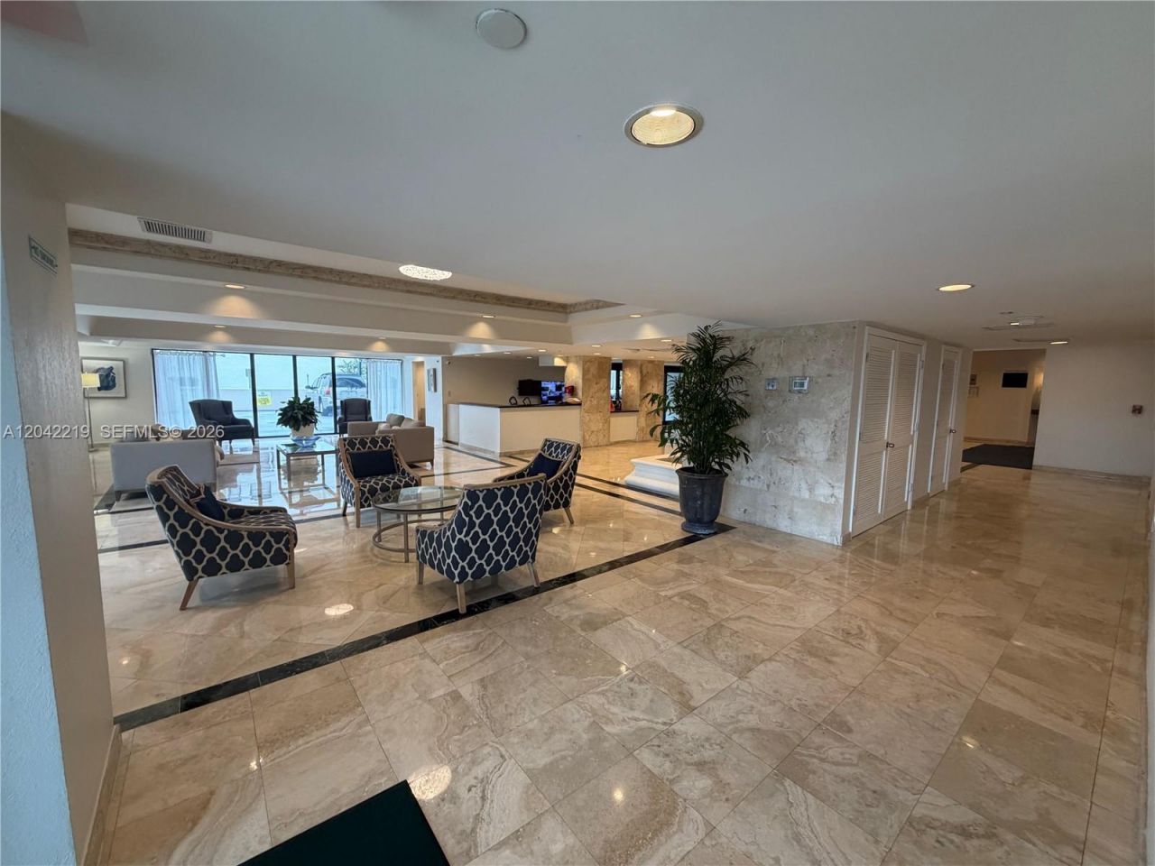 2625 Collins Ave , Unit 420, Miami Beach, FL 33140 Photo