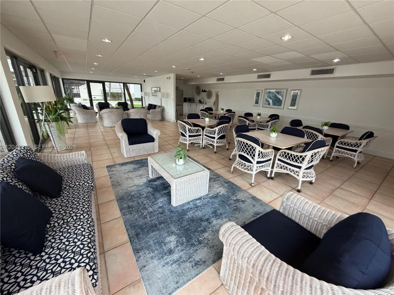 2625 Collins Ave , Unit 420, Miami Beach, FL 33140 Photo