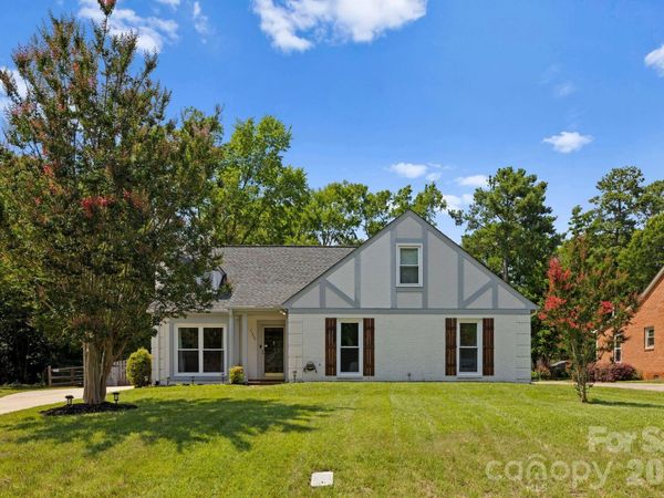 11232 Coachman Circle, Charlotte, NC 28277