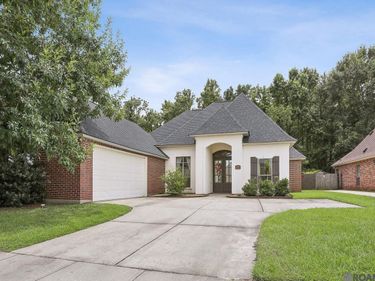 2388 Brush Creek Ct, Zachary, LA 70791
