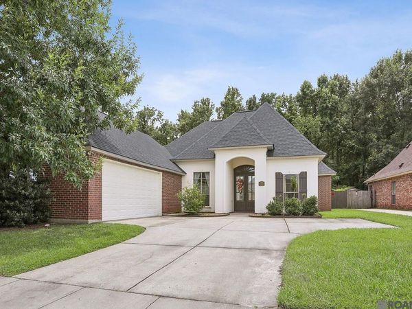 2388 Brush Creek Ct, Zachary, LA 70791