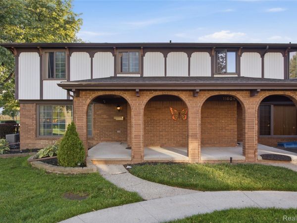 11606 Meadow Lane Drive, Macomb Township, Mi 48093