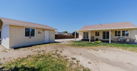 1319 Winnies Lane, Fernley, NV 89408 Photo