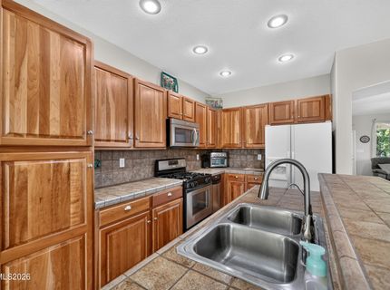 1319 Winnies Lane, Fernley, NV 89408 Photo