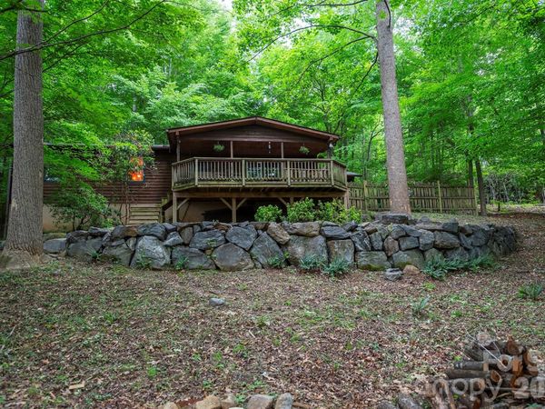 23 Hunting Lodge Drive , Black Mountain, NC 28711