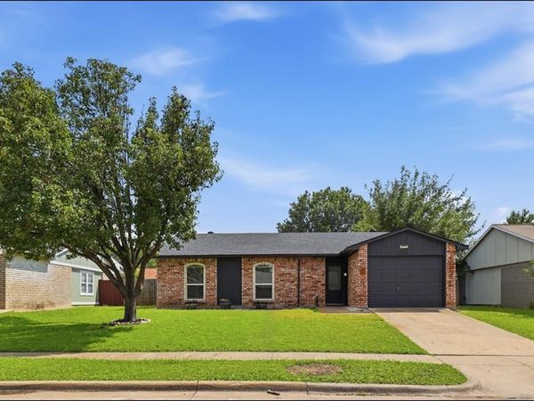 5216 Young Drive , The Colony, TX 75056