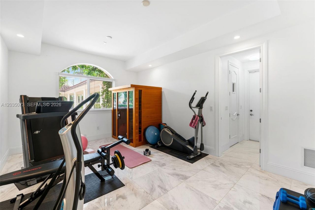13470 SW 32nd St , Miami, FL 33175 Photo