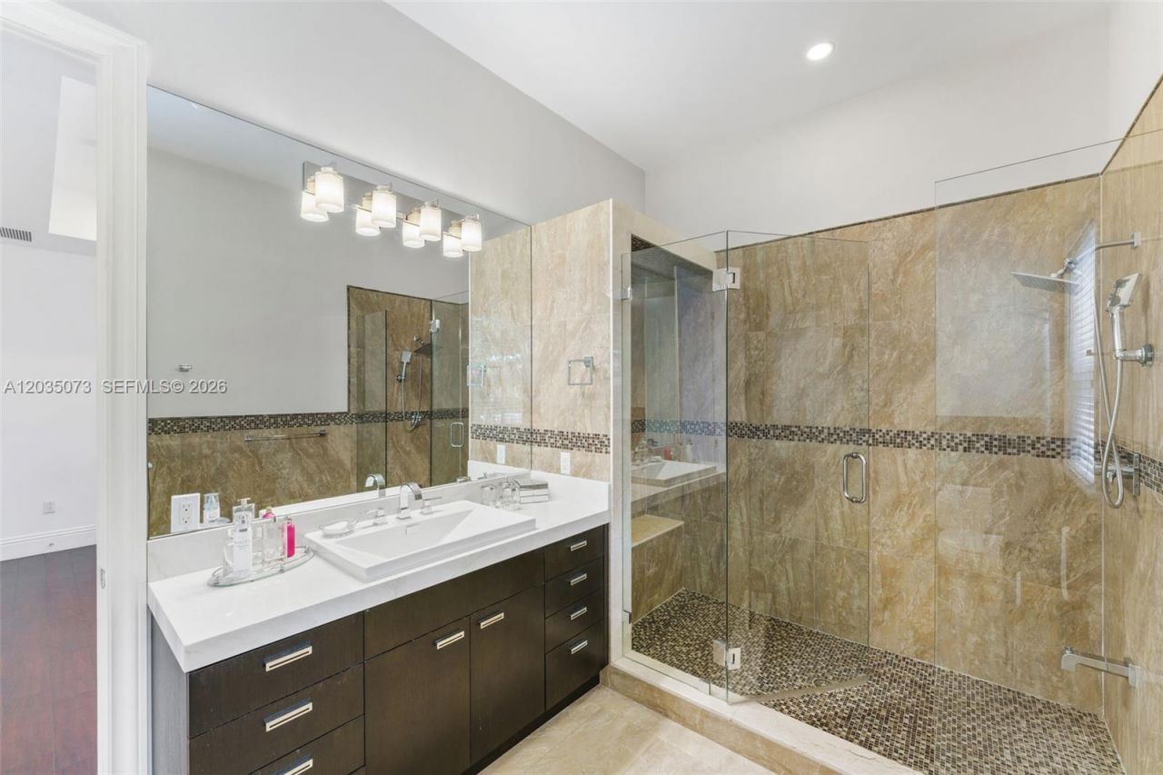 13470 SW 32nd St , Miami, FL 33175 Photo