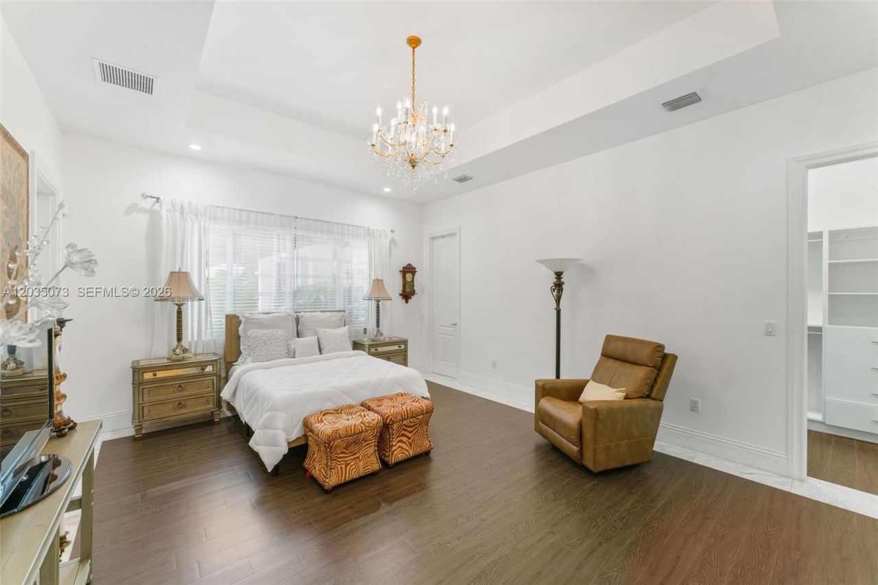 13470 SW 32nd St , Miami, FL 33175 Photo