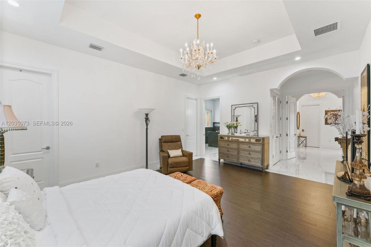 13470 SW 32nd St , Miami, FL 33175 Photo