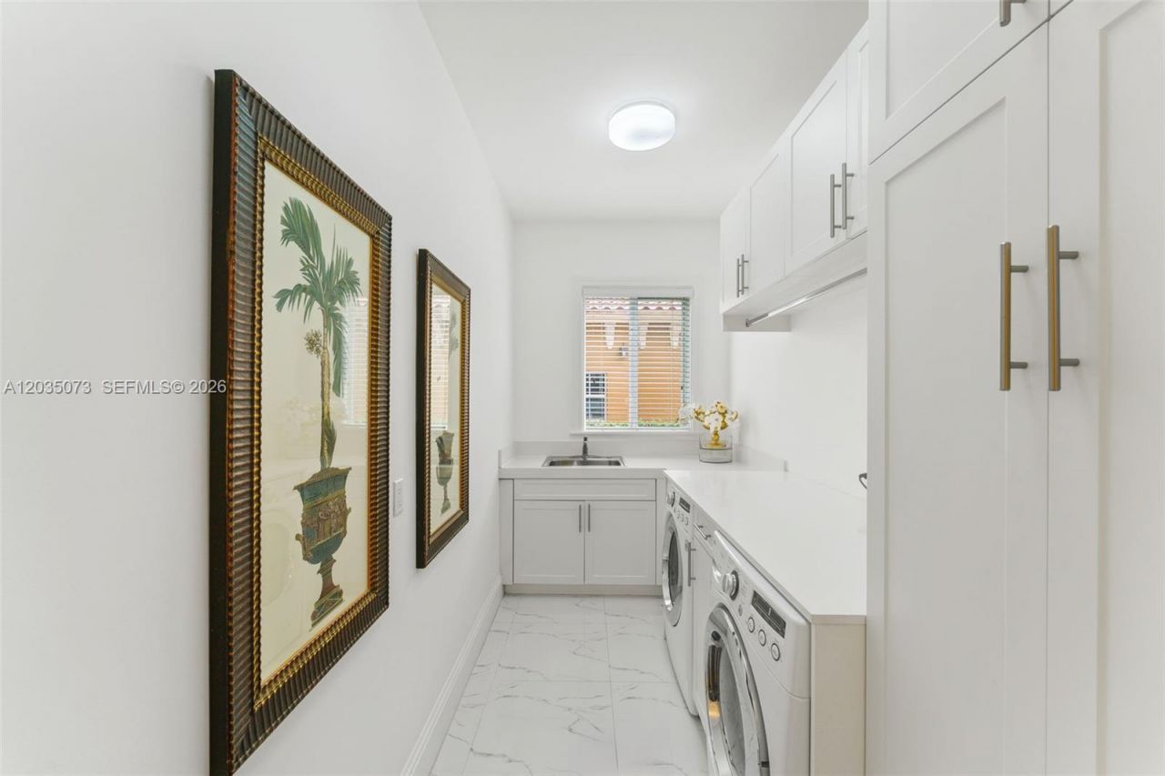 13470 SW 32nd St , Miami, FL 33175 Photo