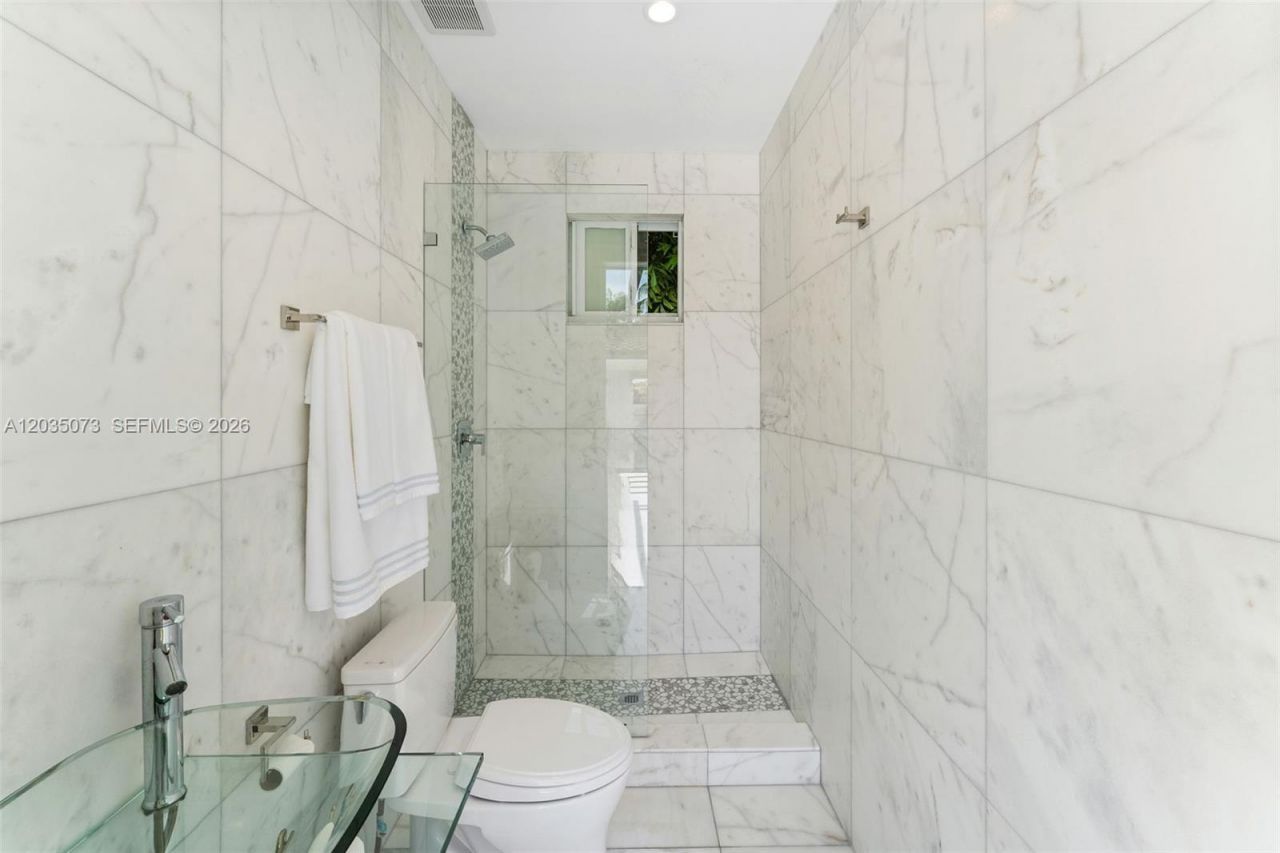 13470 SW 32nd St , Miami, FL 33175 Photo