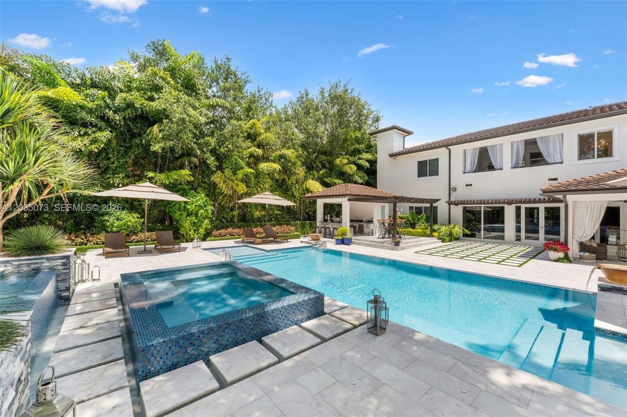 13470 SW 32nd St , Miami, FL 33175 Photo