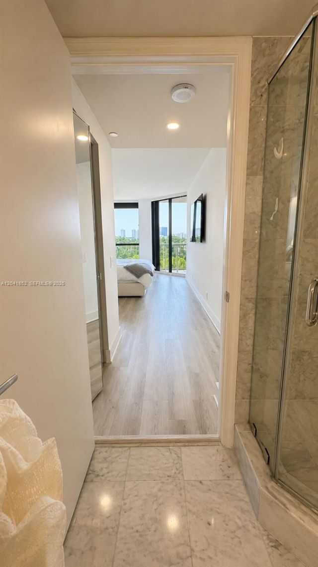 3640 Yacht Club Dr , Unit 502, Aventura, FL 33180 Photo