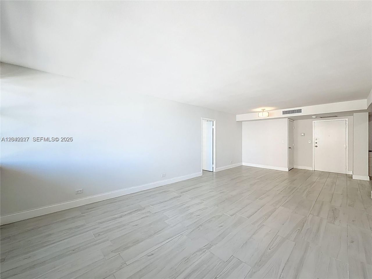 250 174th St, Unit 1211, Sunny Isles Beach, FL 33160 Photo