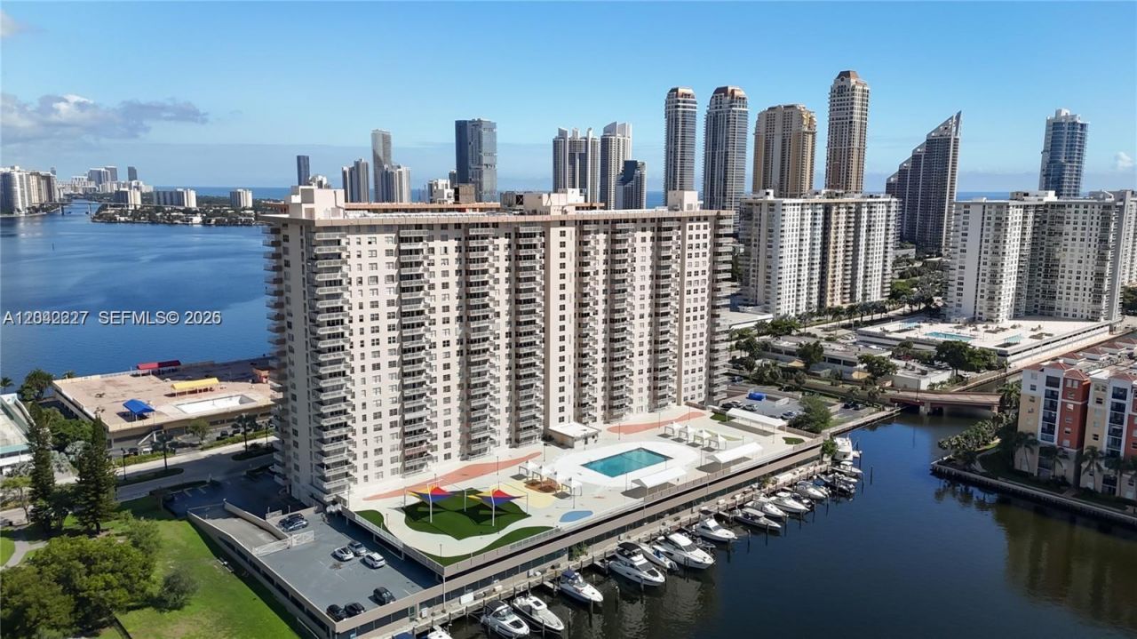 250 174th St, Unit 1211, Sunny Isles Beach, FL 33160 Photo