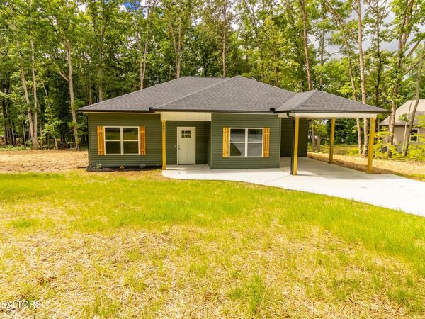 1407 Mountain View Rd, Benton, TN 37307