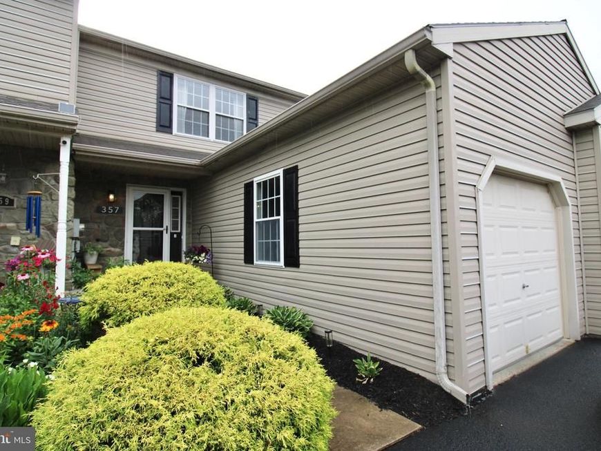 357 Deerfield Drive, Mount Joy, PA 17552 Main Photo