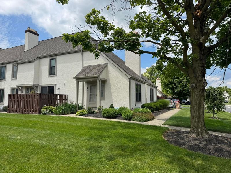 357 Saint Andrews Drive, Dublin, OH 43017 Photo 1