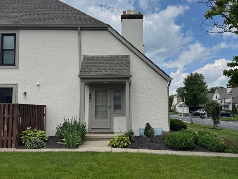 357 Saint Andrews Drive, Dublin, OH 43017 Photo 3
