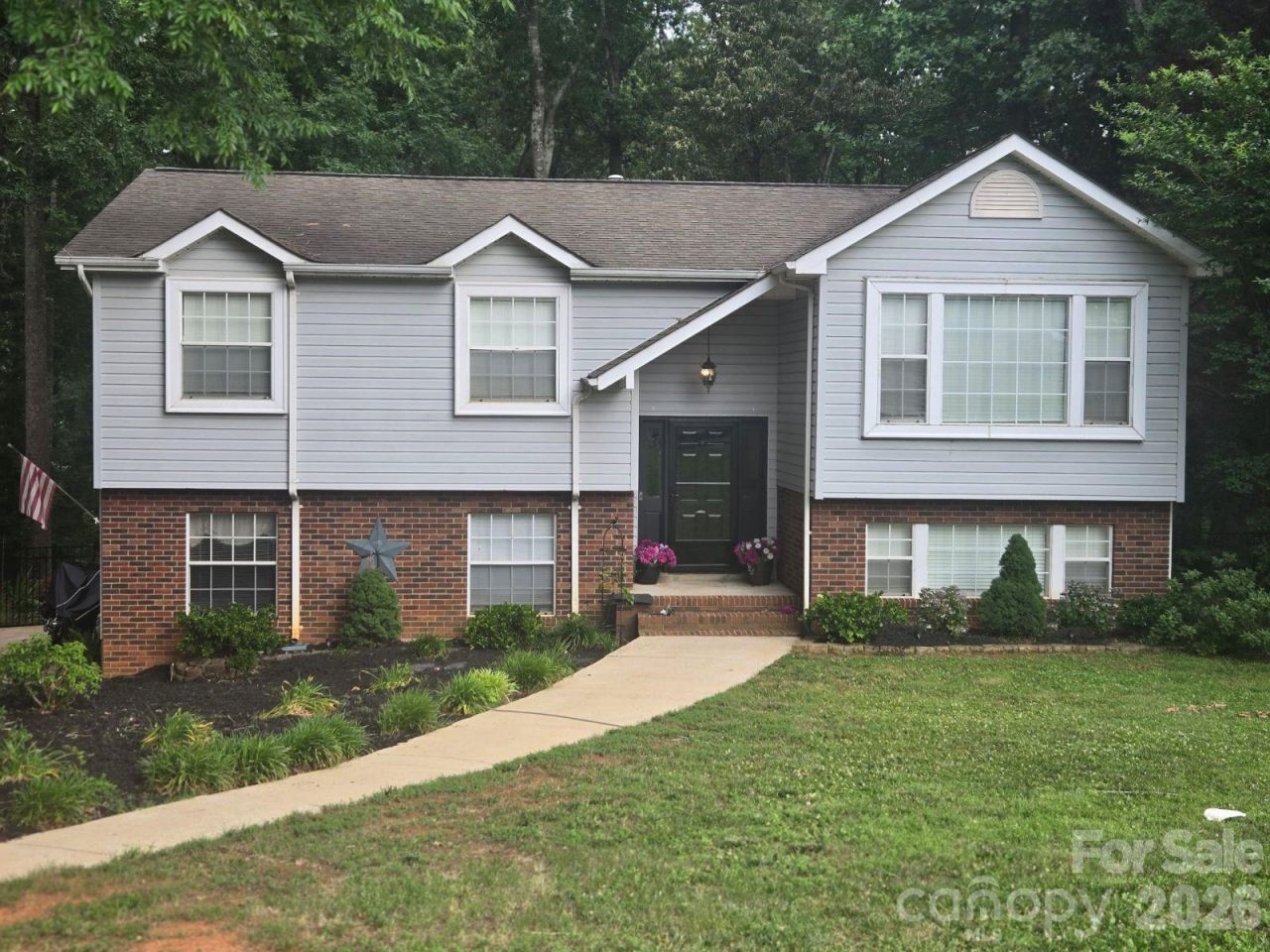 135 Chapel Court , Salisbury, NC 28147 Main Photo