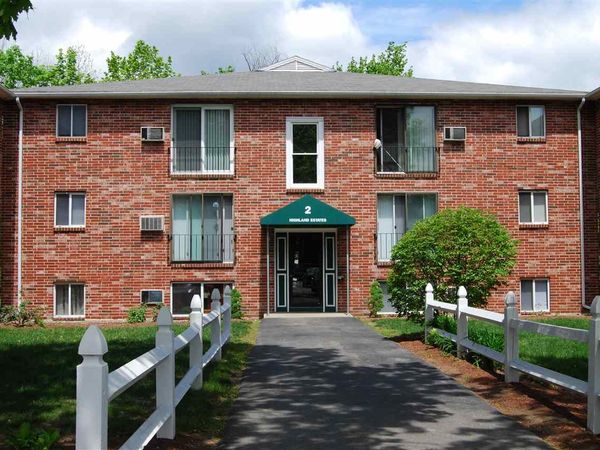 93 West Street, Unit 02, Milford, NH 03055