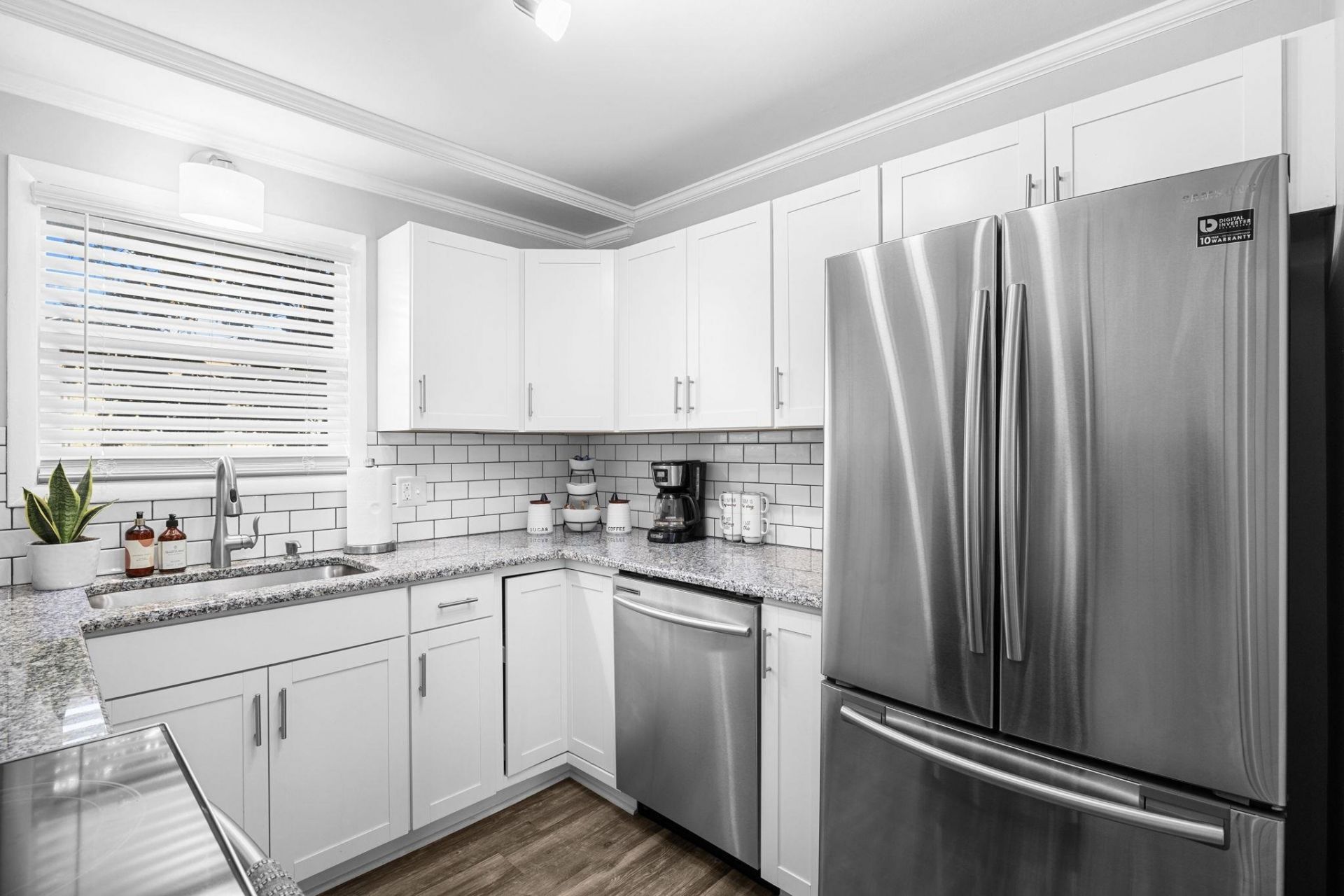 4701 N Kings Hwy.  Photo 17