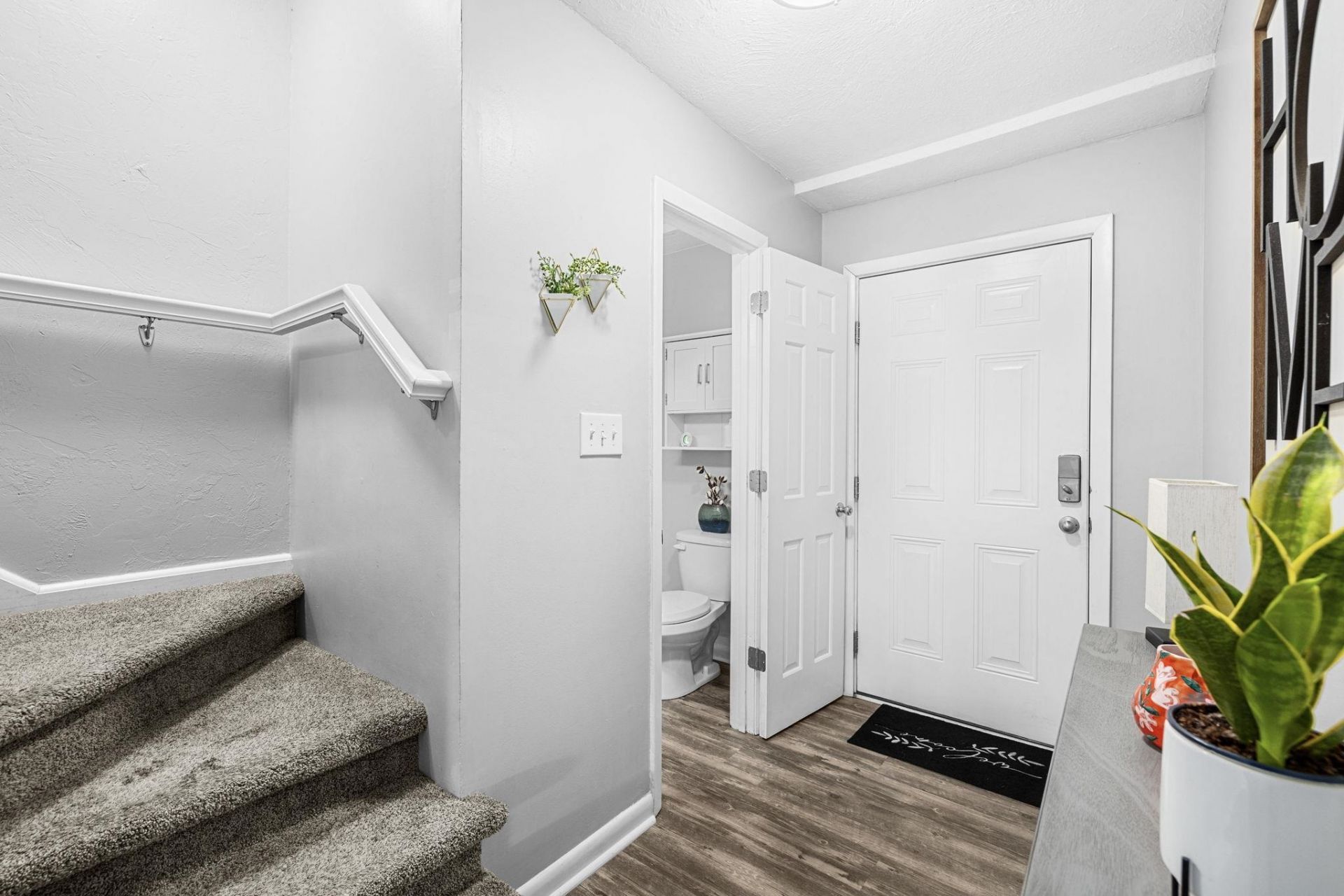 4701 N Kings Hwy.  Photo 8
