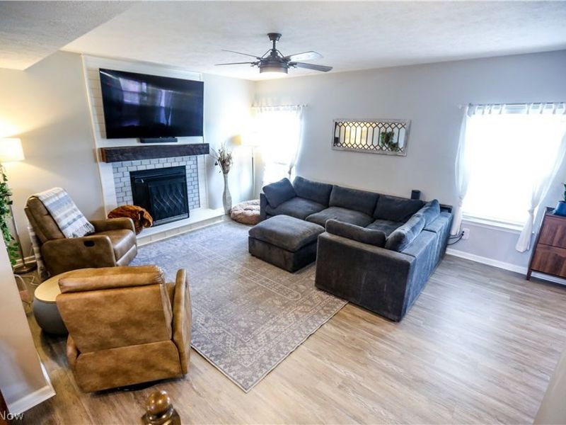 9387 Nash Lane, North Ridgeville, OH 44039 Photo 4