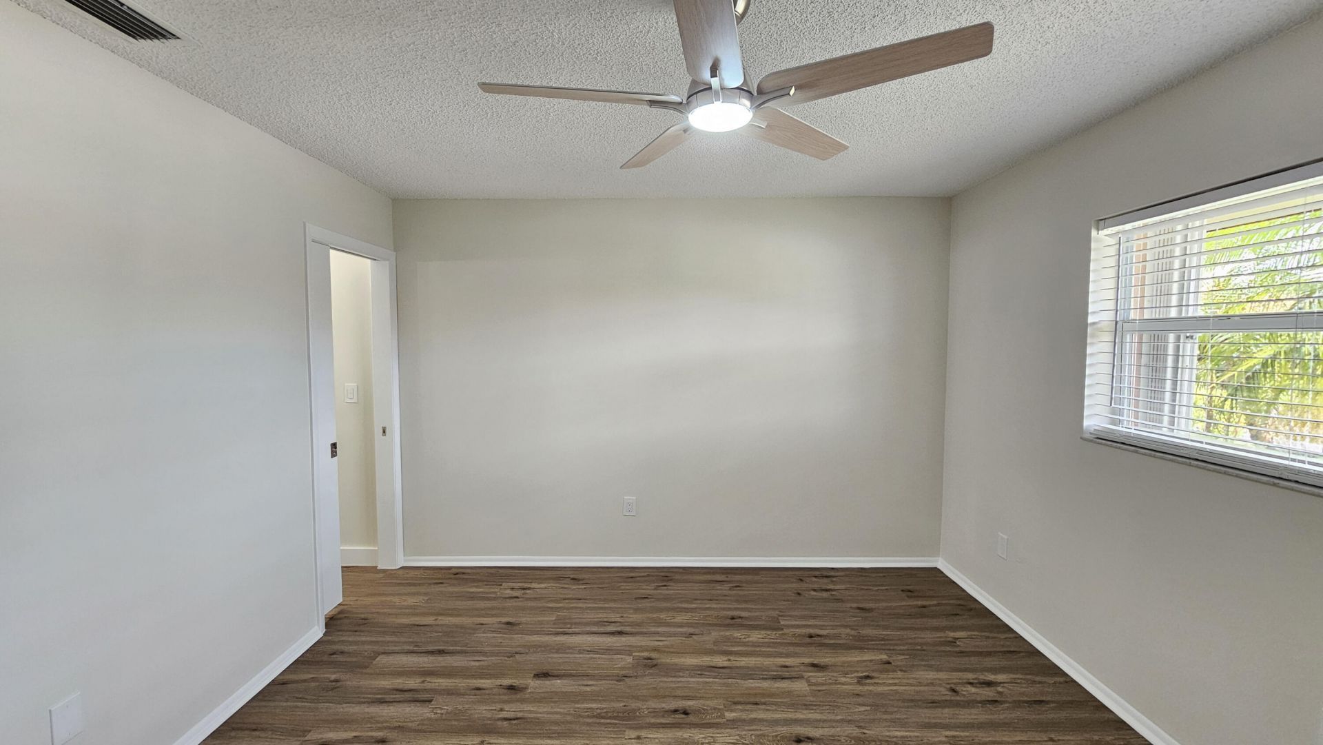 5775 Fernley Drive W, Unit 95, West Palm Beach, FL 33415 Photo