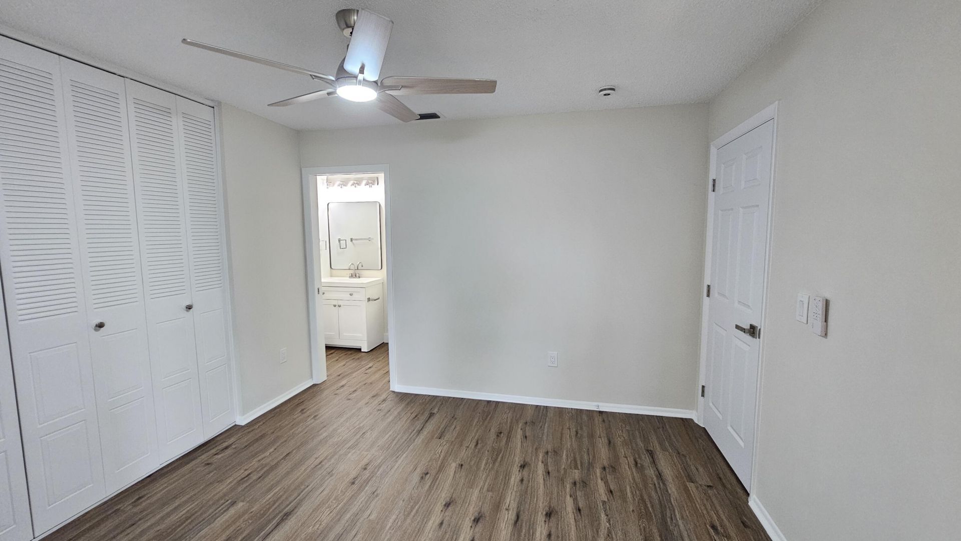 5775 Fernley Drive W, Unit 95, West Palm Beach, FL 33415 Photo
