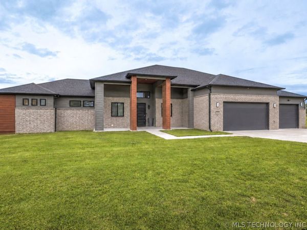 19912 E 126th Street N, Collinsville, OK 74021